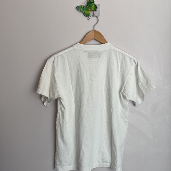 (A2) REVOLVE SIXTHREESEVEN Graphic Tee in Peace Vintage White Size Medium, NWOT - Picture 9 of 12